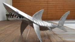 Le Mégalodon - - Sculpture By -