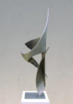 Akanthus - - Sculpture By -