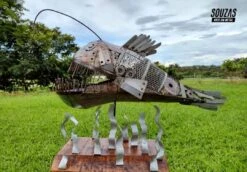 A Pescadora - - Sculpture By -