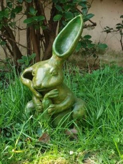 Le Lièvre Sage - - Sculpture By -